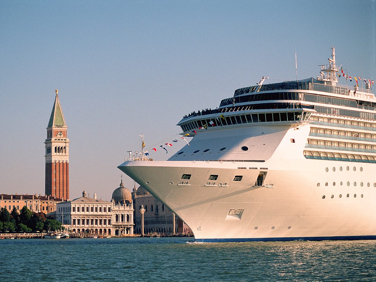 large cruise ship in venice